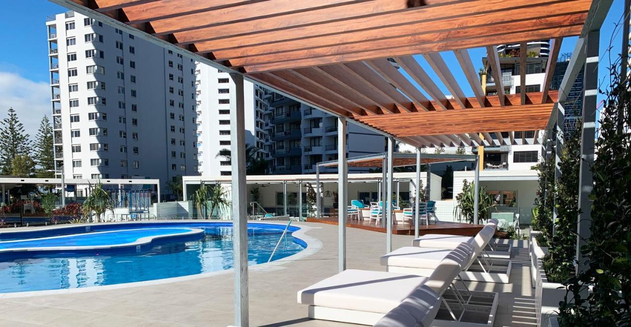 Ultiqa Beach Haven On Broadbeach Gold Coast Exterior foto