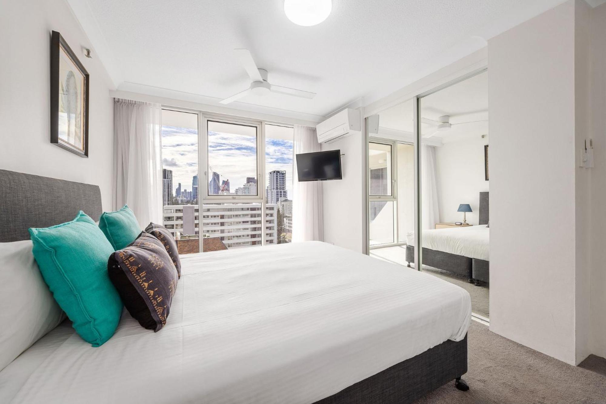 Ultiqa Beach Haven On Broadbeach Gold Coast Exterior foto