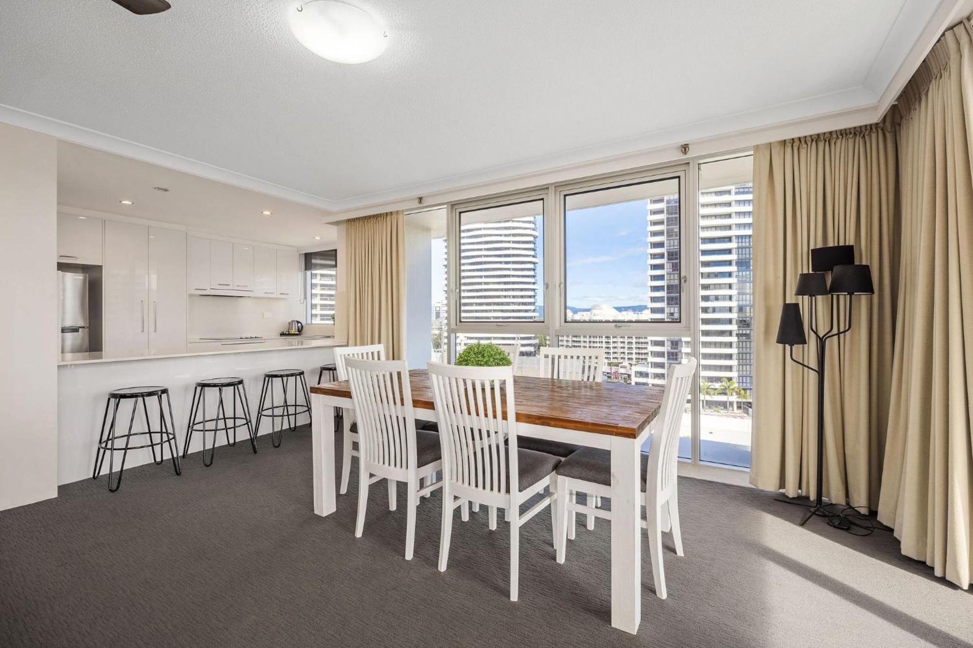 Ultiqa Beach Haven On Broadbeach Gold Coast Exterior foto