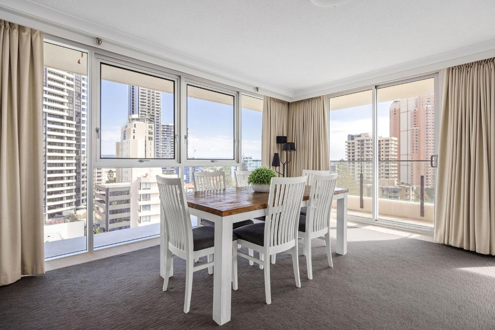 Ultiqa Beach Haven On Broadbeach Gold Coast Exterior foto